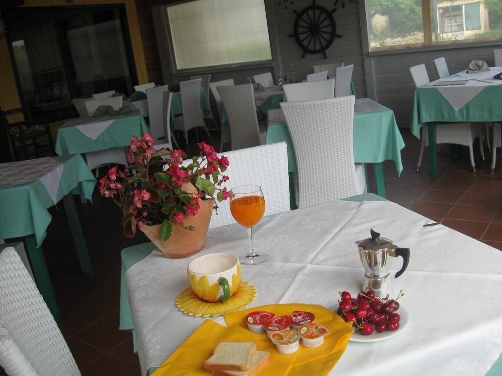 Bed And Breakfast Da Gigi E Antonella Порто Ротондо Екстериор снимка
